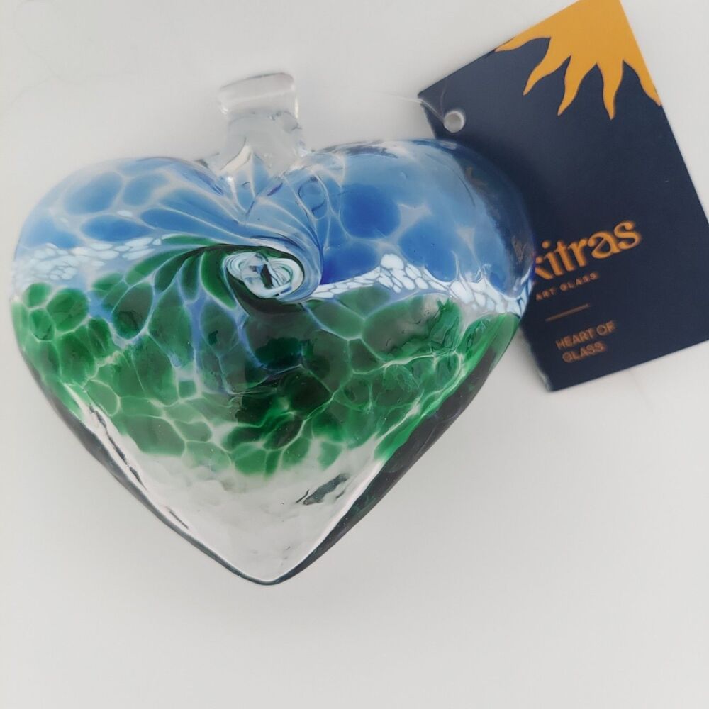 Kitras Art Glass Hand Blown Ornament decor Hearts of Glass Sun Catcher w/tag